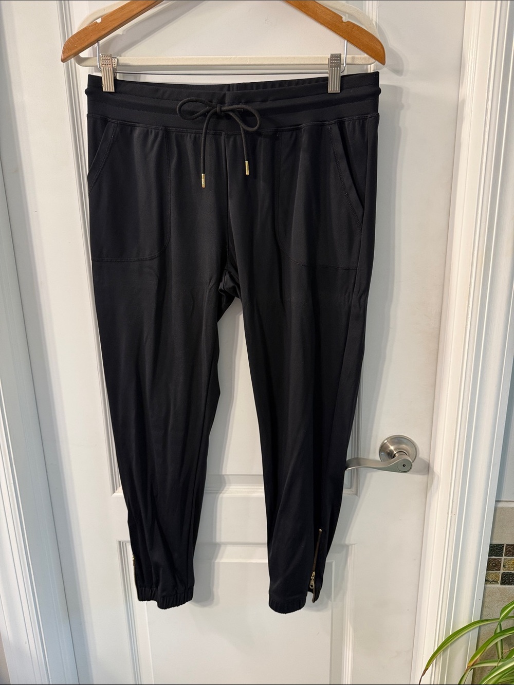 ZYIA Active Black Performance Drawstring Pants with Gold Aglets